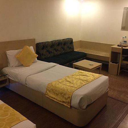 Hotel Amer Palace Bhopál Kültér fotó